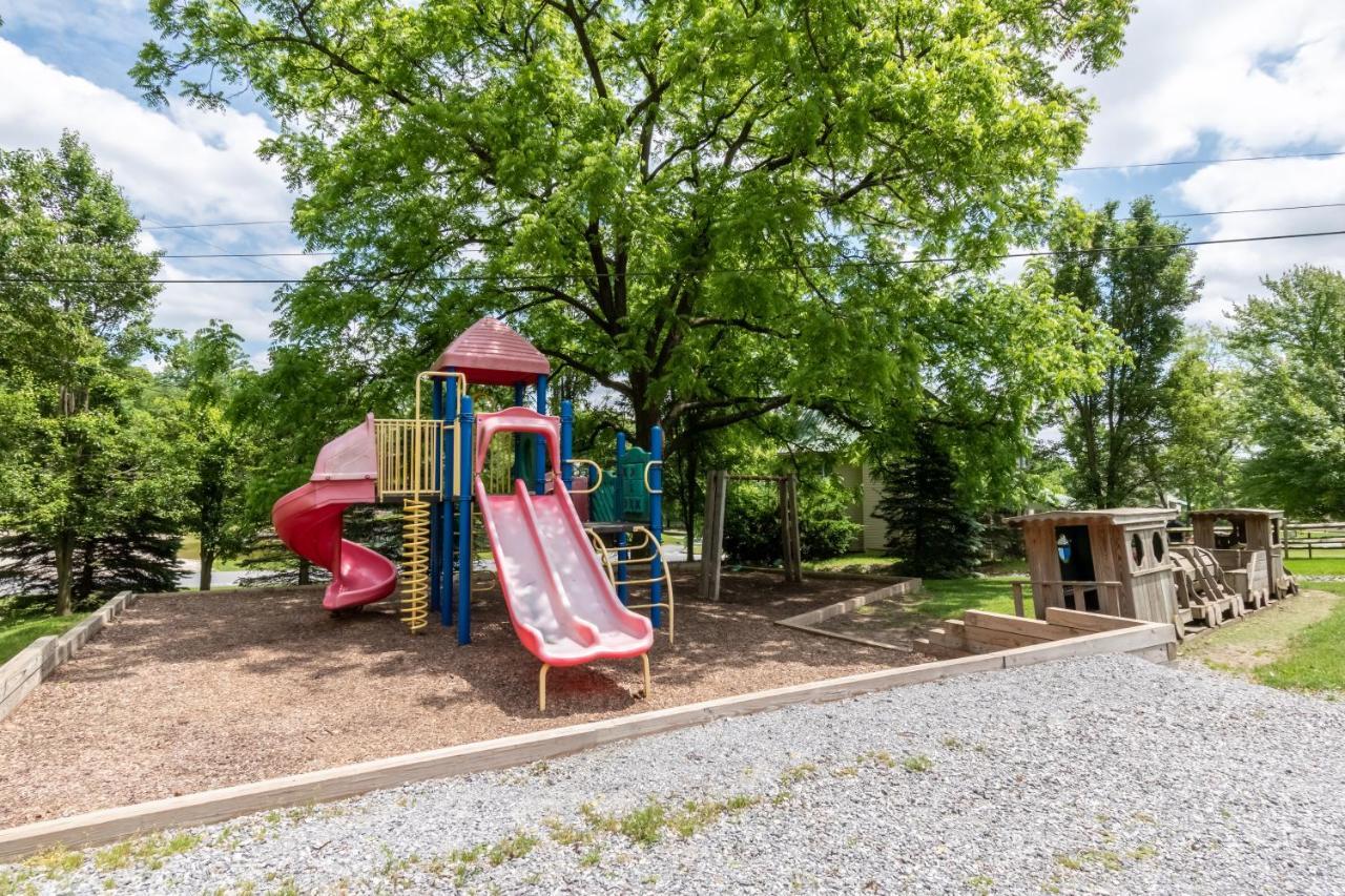 Spring Gulch Screened Park Model 6 Mount Airy Екстериор снимка