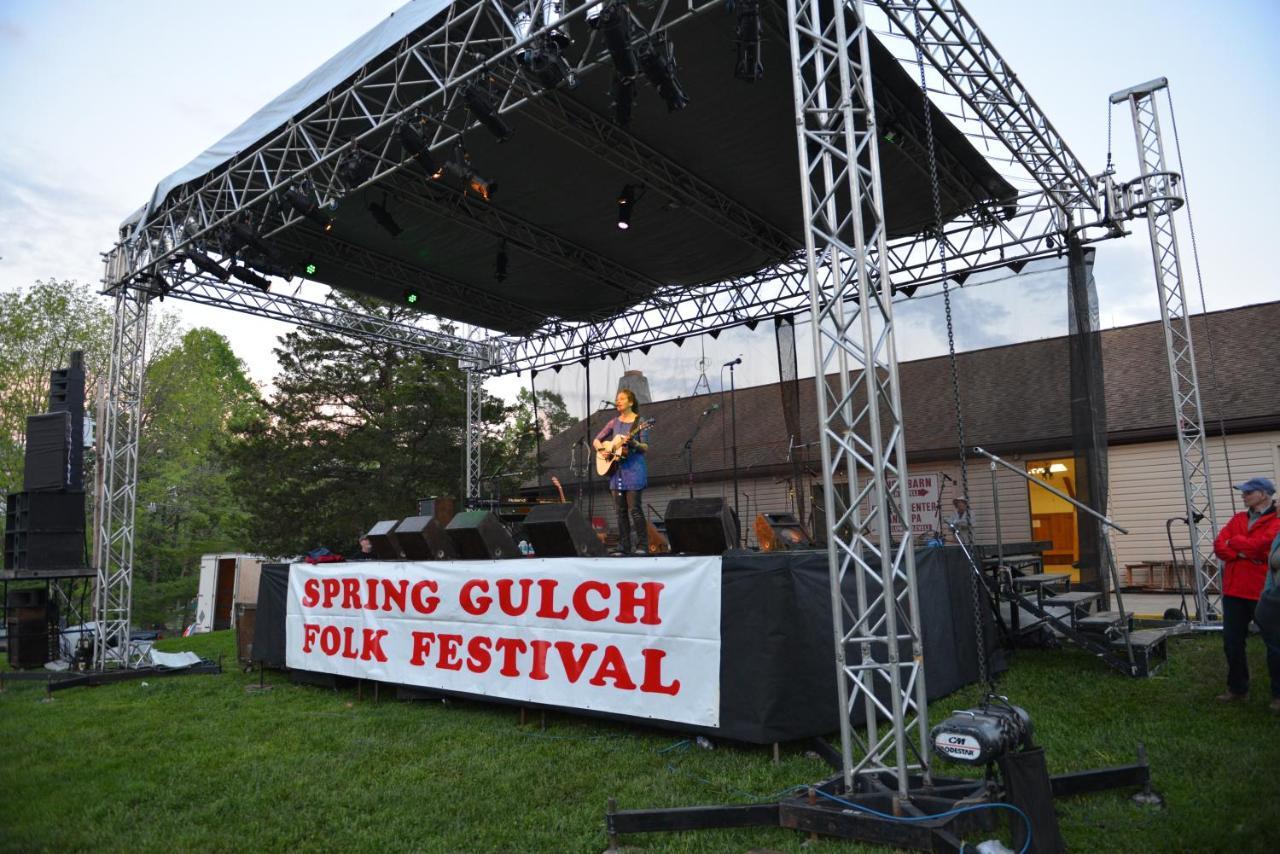 Spring Gulch Screened Park Model 6 Mount Airy Екстериор снимка